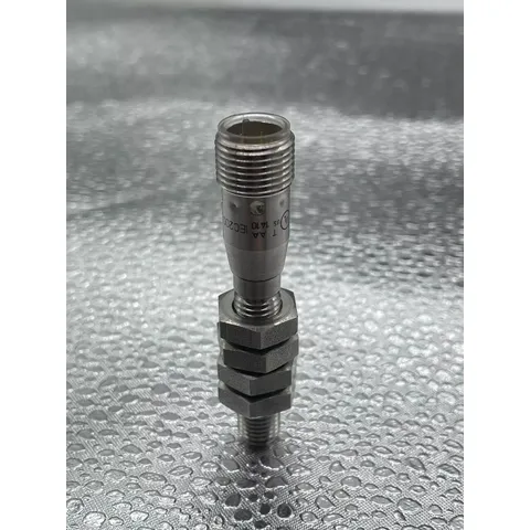 IFM IEC 200 9100017337 A Induktiver Näherungsschalter M8x1