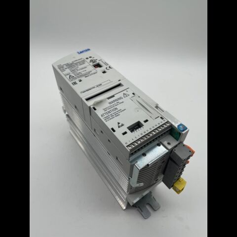 Lenze 8200 Vector Inverter/ E82EV751_2C200/ E82EV751K2C200 / FREQUENZUMRICHTER